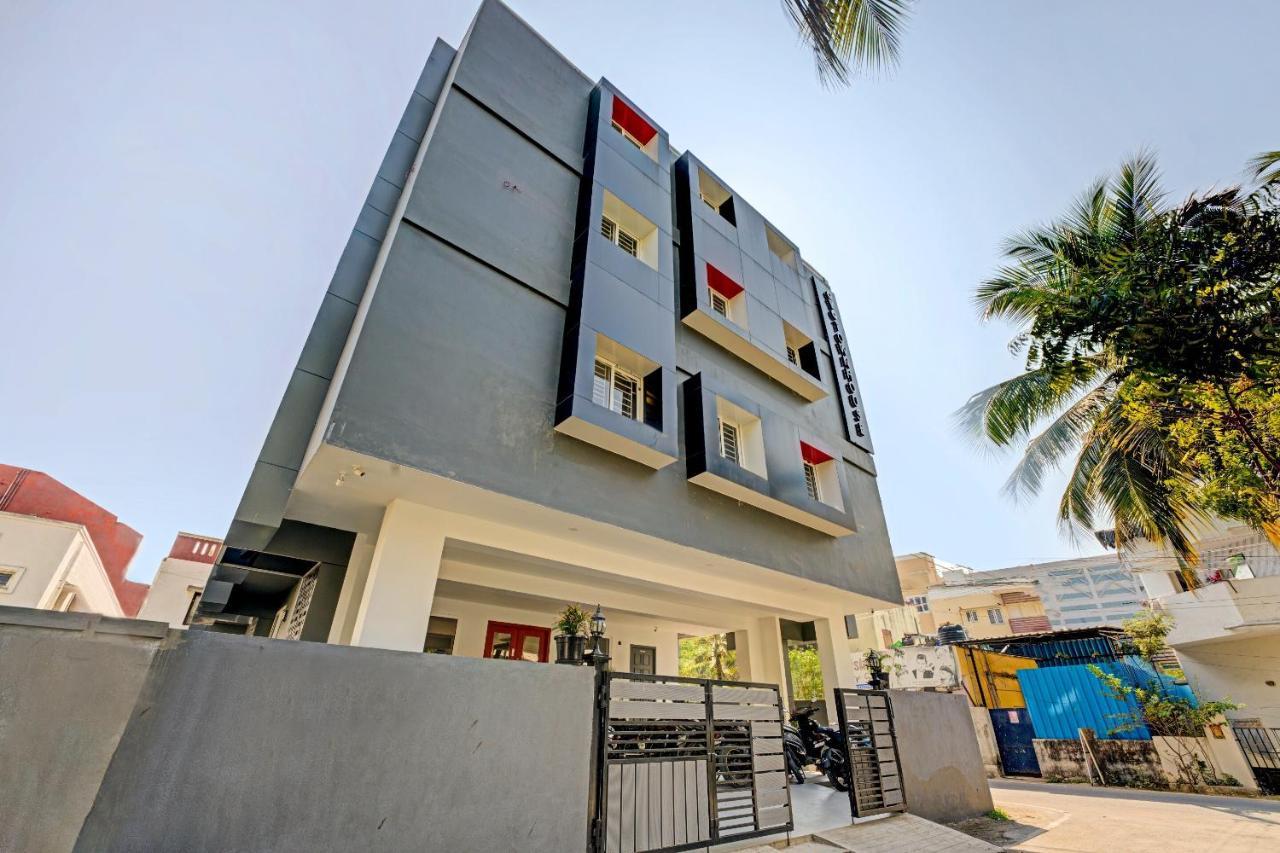 Oyo Townhouse 74871 Thoraipakkam Hotel Madras Buitenkant foto